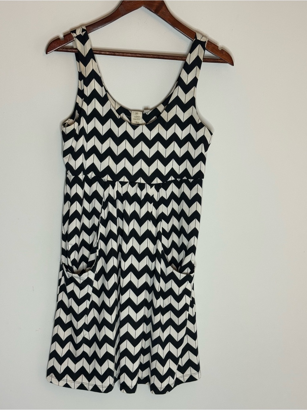 Saint Tropez West Chevron Sun Dress Womens Small Black Cream Pocketed Tank Dress